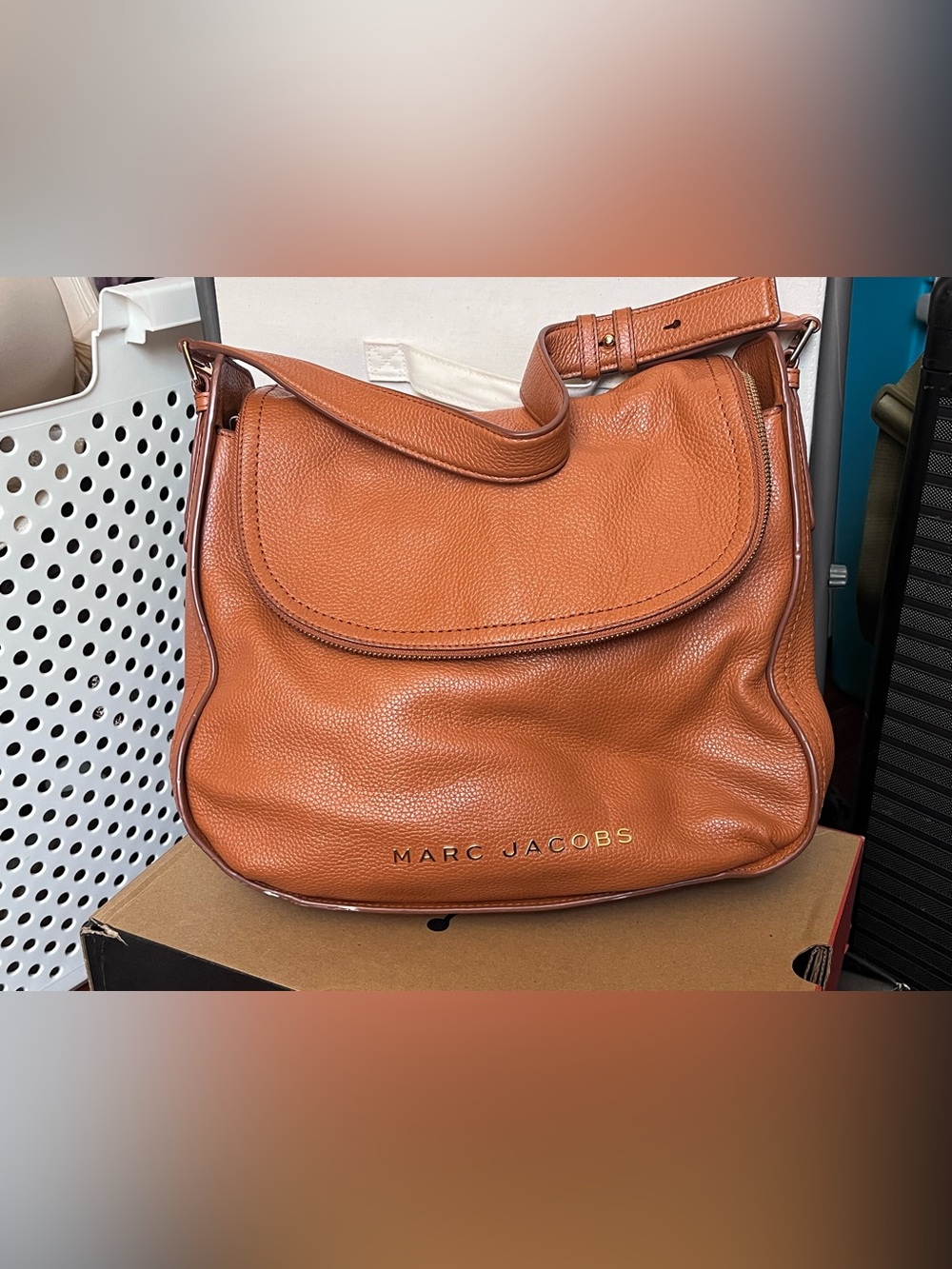 Marc Jacobs Pebbled Leather Shoulder Bag - Tan Brown - Picture 2 of 9